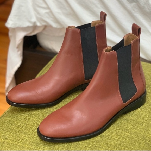 Everlane Shoes - Everlane modern chelsea size 7